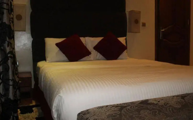 Kigali Guestlux Hotel