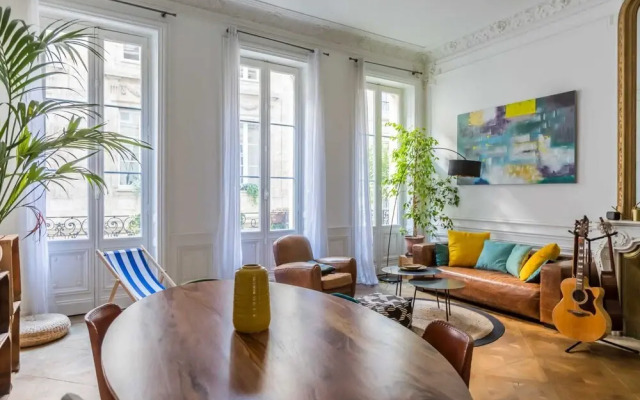 Beautiful 2BR Apartment in Chartrons, Bordeaux