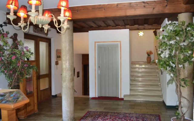 Hotel Aurach