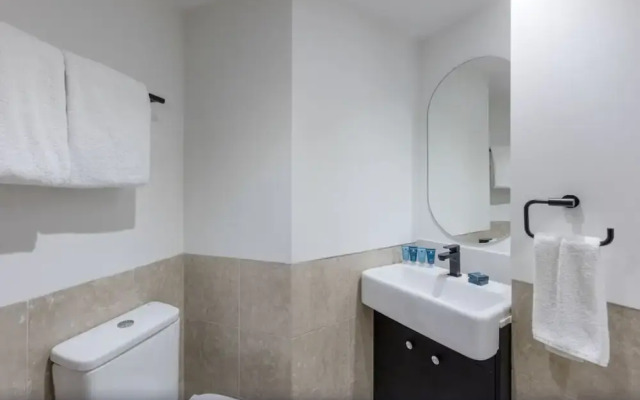 Sydney Suites