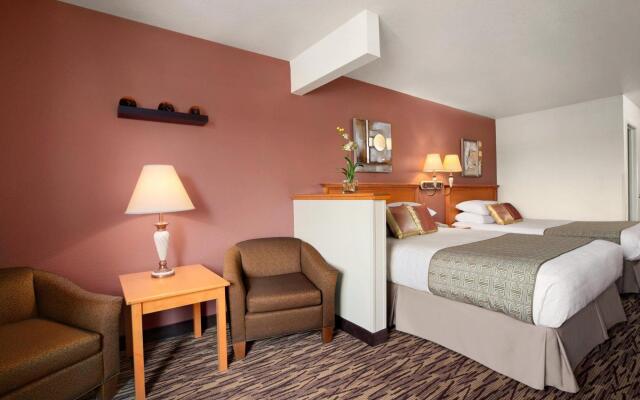 Best Western Plus Peppertree Airport Inn