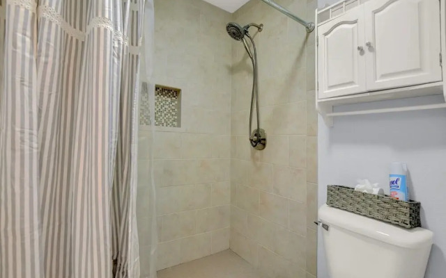 Fishermans Friend! - Coastal Condo - Views Await!