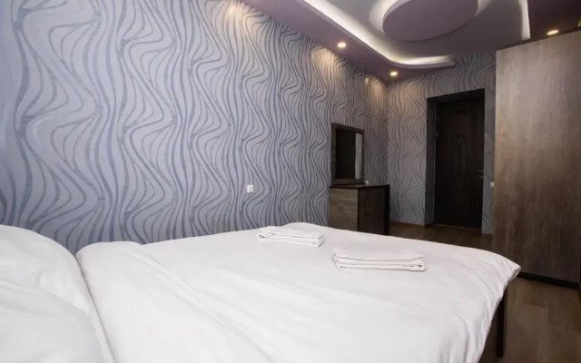 Stay inn Apartments on Mashtots Avenue 14