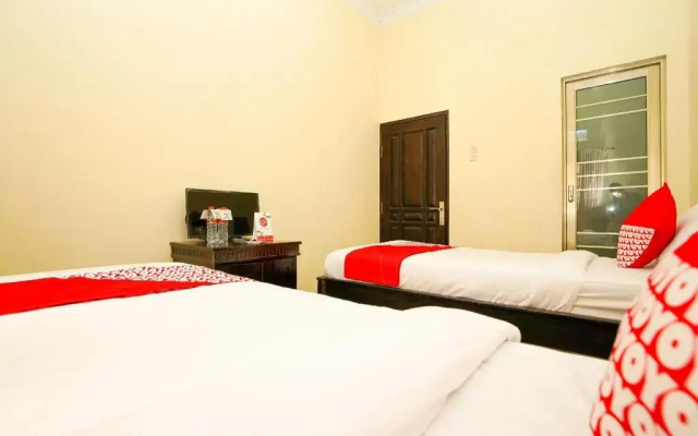 OYO 1087 Homestay Potato House