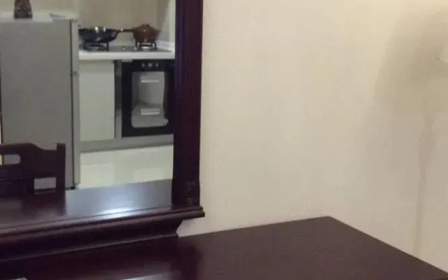 Yujiahui Characteristic Theme Apartment