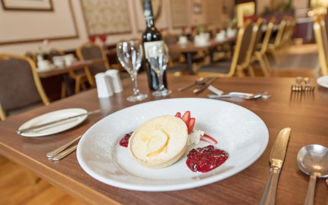 Salutation Hotel