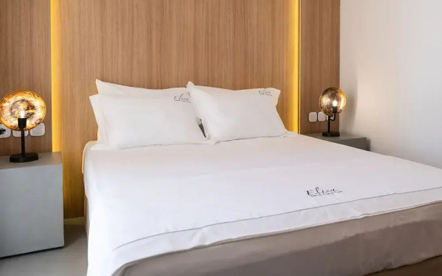 Elisa Seaside Luxury Suite Private hot Tub, Beach