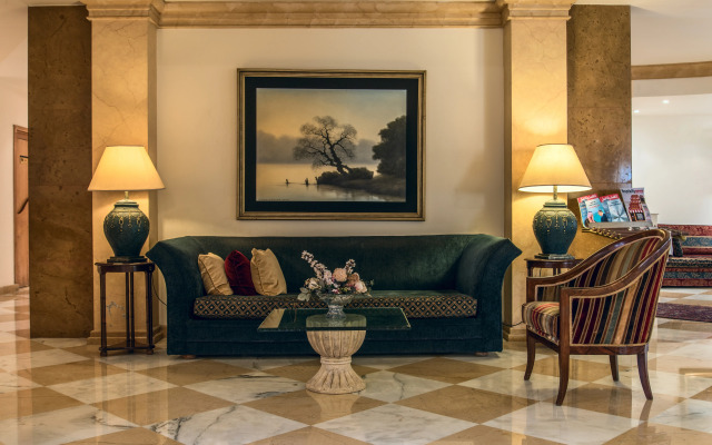 Bella Riva Hotel
