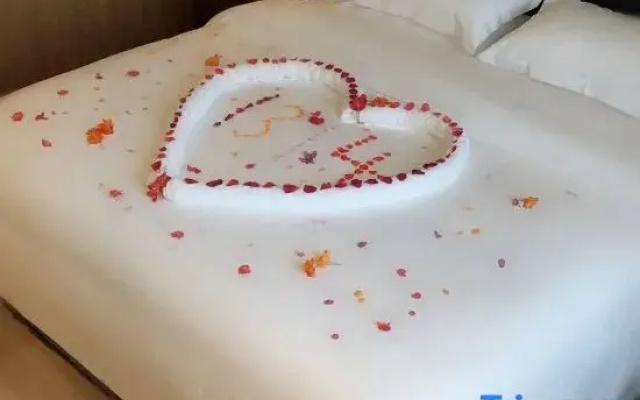 Yan'an Hongze International Hotel