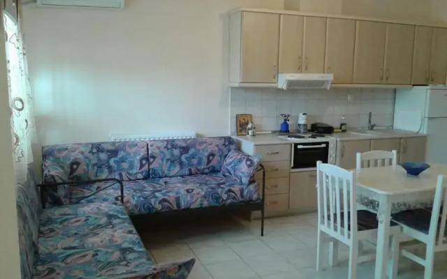 EVRIDIKI Home 50m from the beach