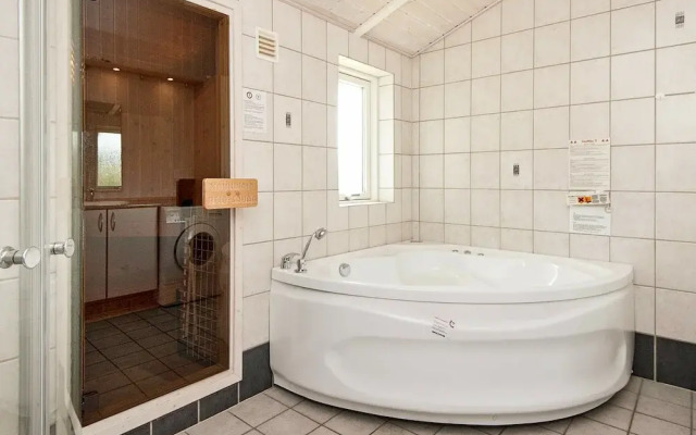 Beautiful Holiday Home Near Juelsminde With Sauna