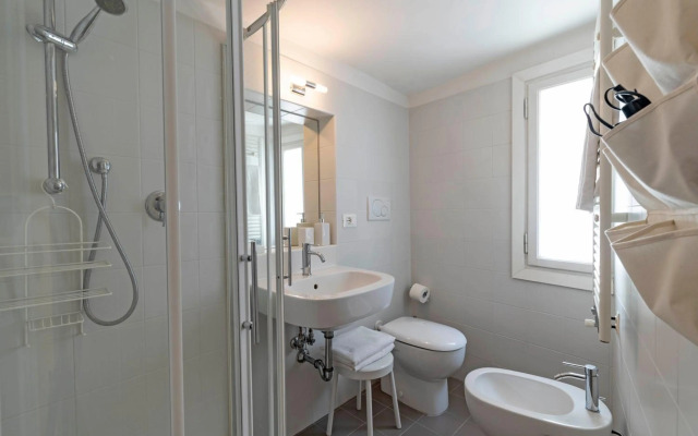 Ca’ Cappello Venetian Apartment M02074212072