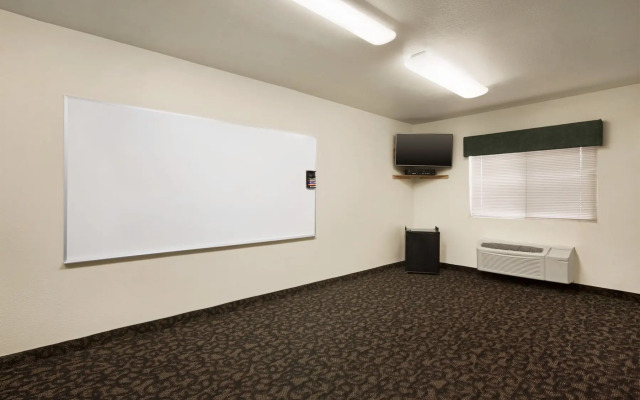 Travelodge by Wyndham Pecos