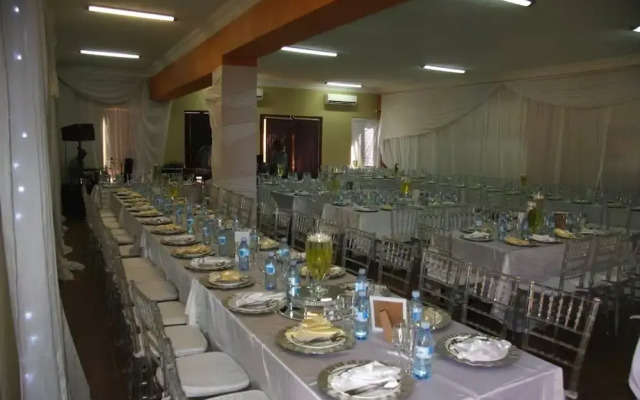 Kgaswane Country Lodge