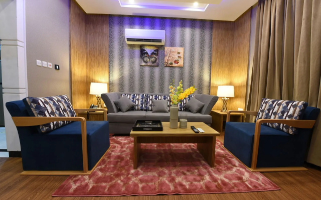 Palette Luxury Credi Hotel