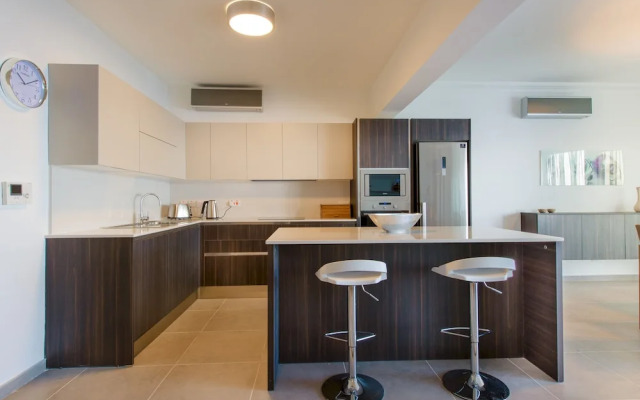 THE Ultimate Luxury, Sliema With Pool