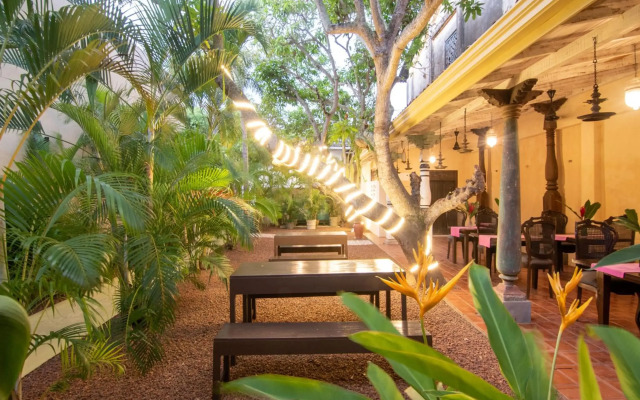 Mango House