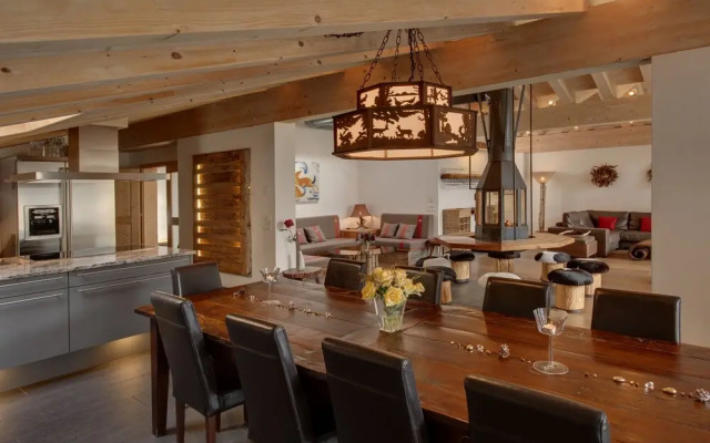 Mountain Exposure Luxury Chalets & Penthouses & Apartments