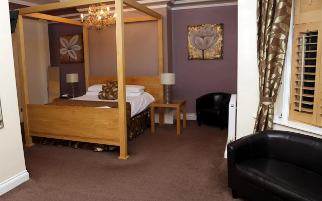 Maes Manor Hotel