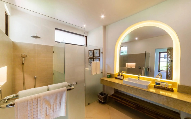 Bluebay Beach Resort & Spa