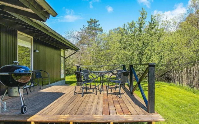 Spacious Holiday Home in Hovedstaden near Sea