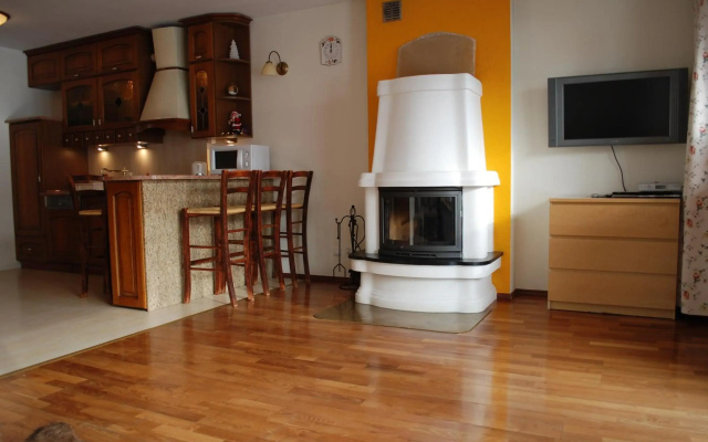 Apartament Królewski z sauną ogródkiem i tarasem