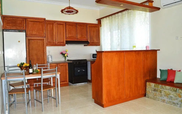 Soulis Studios & Apartments