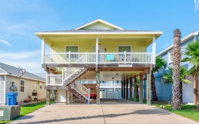 Pop-A-Top by Silver Sands Vacation Rentals