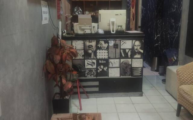 OYO 93585 Apartemen Cibubur Village By Raja Property