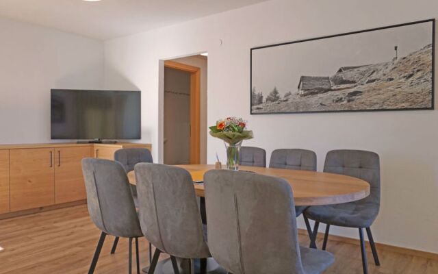 Apartment Ladis Fiss 13261