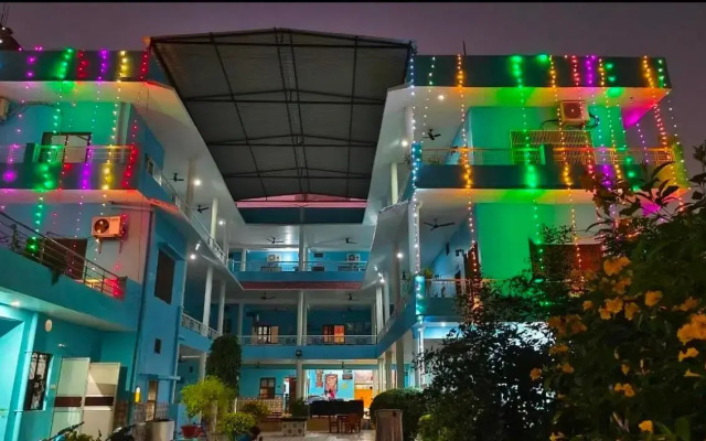 Shri Yoga Mandir Guest House