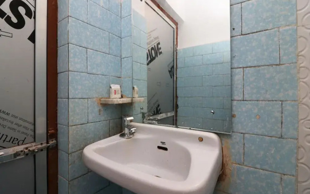 Oyo 27996 Hotel Green Park