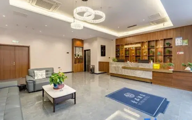 Nanjing Yipin Hotel (Jiangbei New Area Yushan Road Subway Station)
