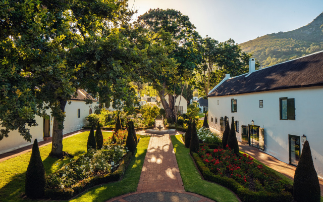 Grande Roche Hotel