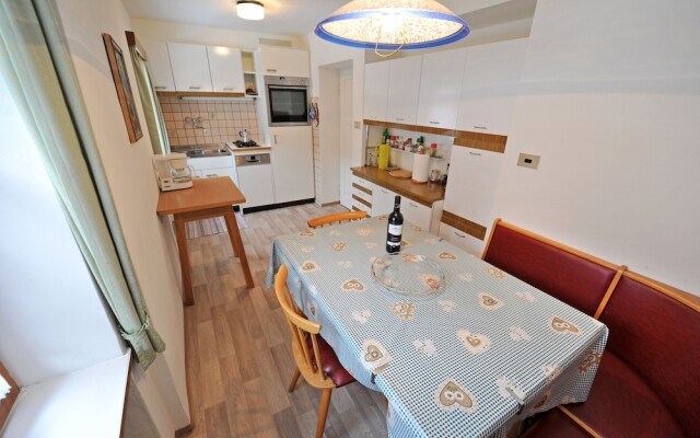 Apartment 4 Holiday - Smidl