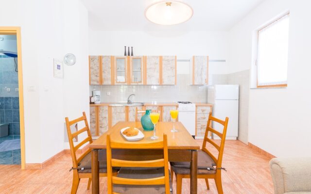 Apartments Guido close from the beach