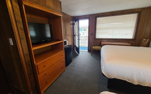 The Crest - Hampton Beach