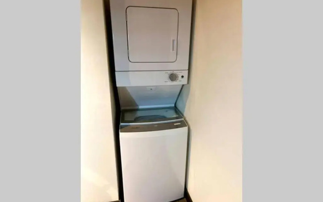 3E-Spacious 2 bedroom in Oakland, sleeps 8