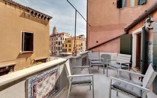 Santo Stefano Accademia Apartment Venice
