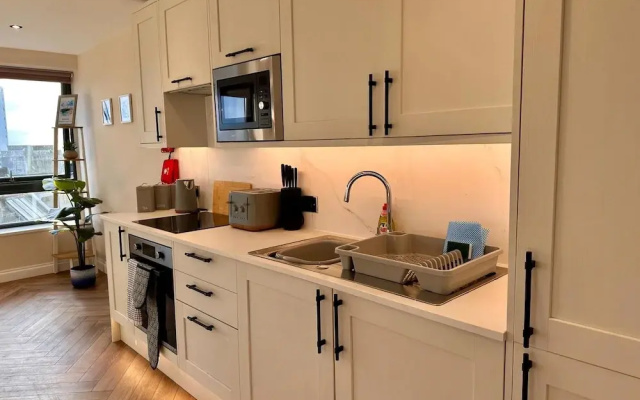 Brighton City View 3-bed Retreat