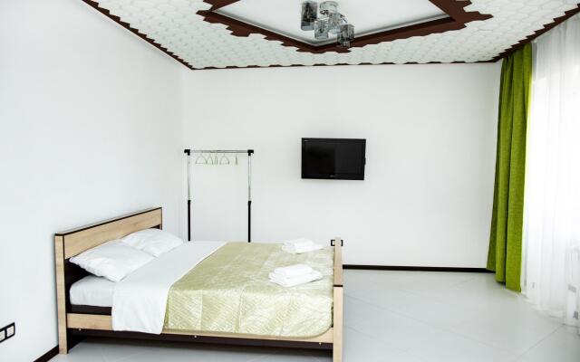 Гости на Строительном