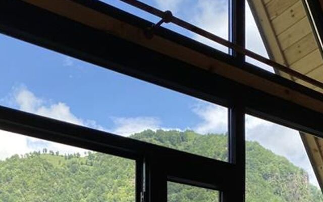 Valent Suit Bungalov