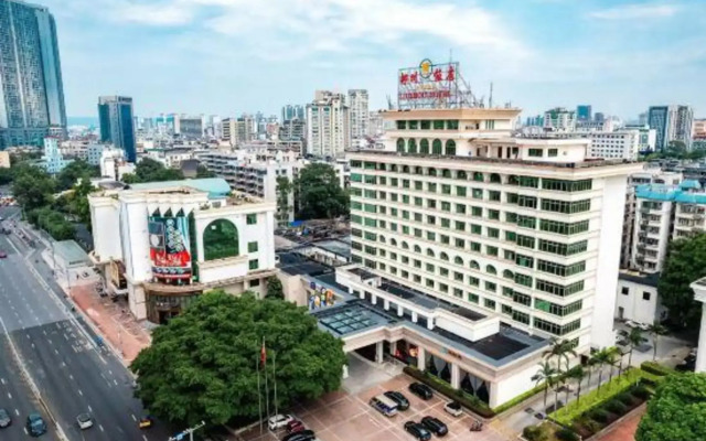 Liuzhou Hotel （South Gate）