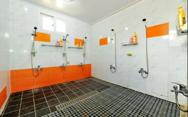 Jarasum Guesthouse - Hostel