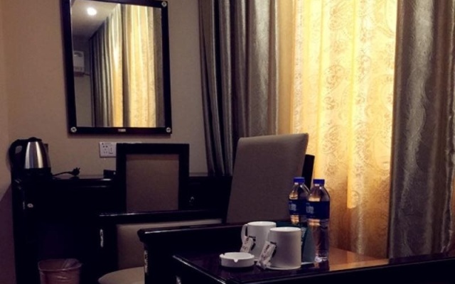GreenTree Alliance Jiangxi Ganzhou Nankang District Fumiture Markets Railway Station Hotel – Guest Rooms – Ganzhou