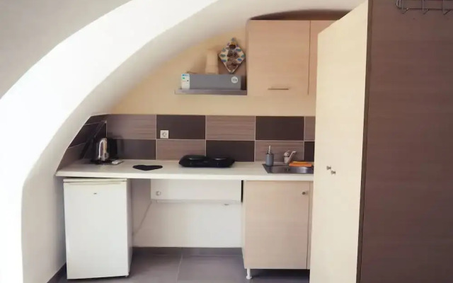Leon Lux Apartments