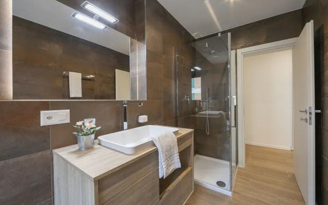 Boutique Apartment 10