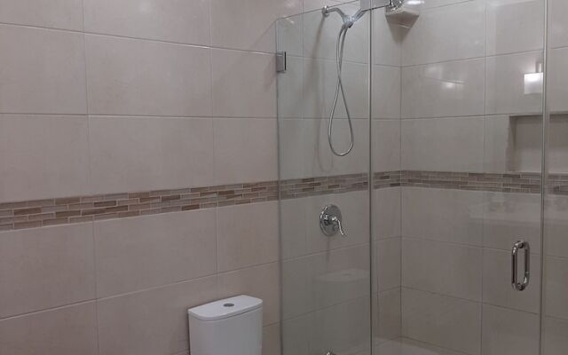 PeSheres Inn & Spa