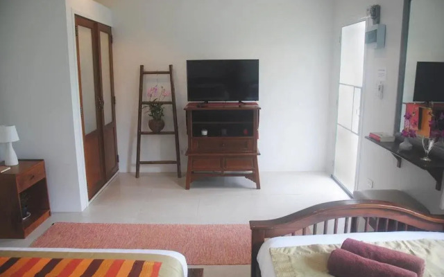 Baan Aroka Beach Front