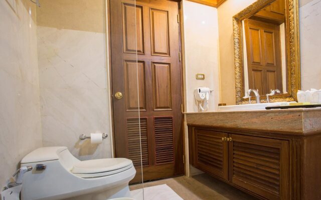 Chateau de Khaoyai Hotel & Resort